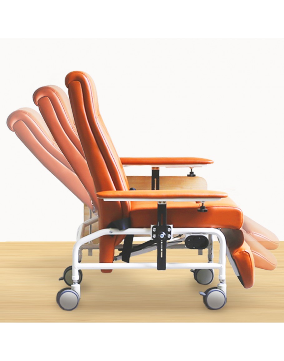 https://www.rainbowcare.com.sg/image/cache/catalog/products/rehabilitation/geriatric-chairs/kw-wf-aa/kw-wf-aa-recline-01-910x1155.jpg