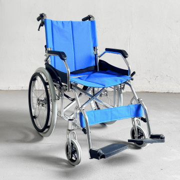 FS863-20 Lightweight Wheelchair // Refurbished