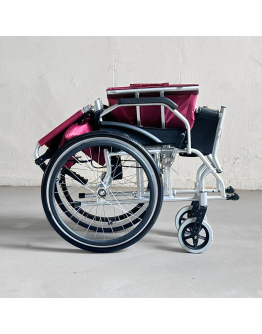 FS863-207-20 Lightweight Wheelchair // Refurbished