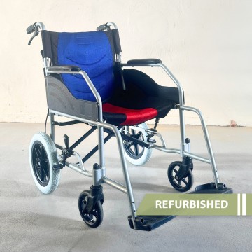 RC-30-br Lightweight Wheelchair // Refurbished 