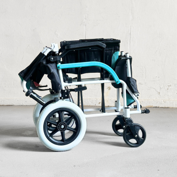 RC-30 Lightweight Wheelchair (Turquoise-1) // Refurbished 