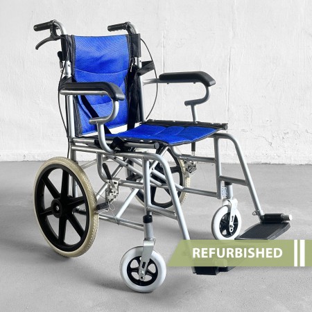 RC - 36 Lightweight Wheelchair// Refurbished