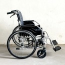 RC - 60 Navy Detachable Wheelchair // Refurbished 