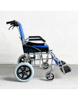 RC-30 Lightweight Wheelchair (Blue-1) // Refurbished 